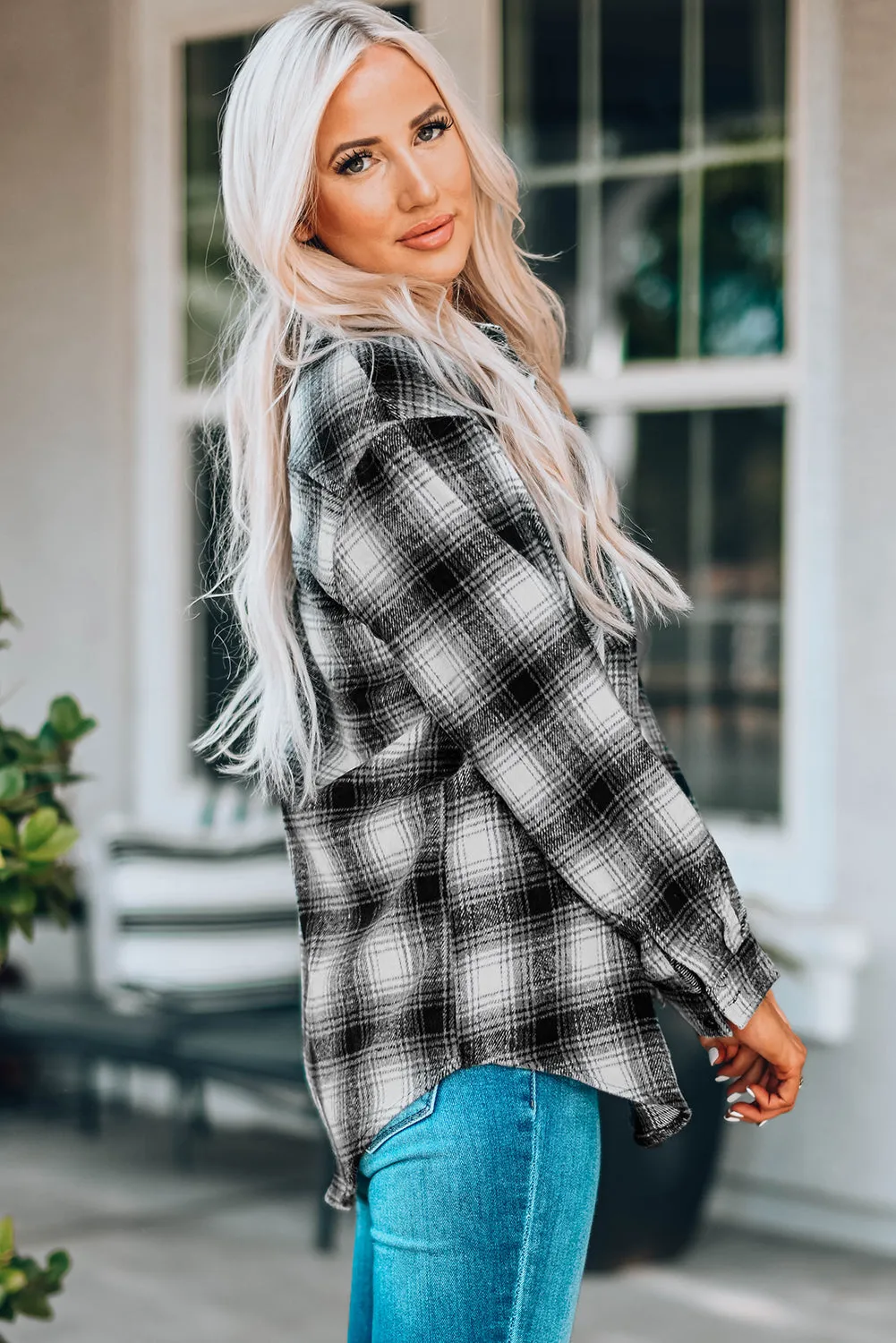 Black Buttons Pocketed Plaid Shacket