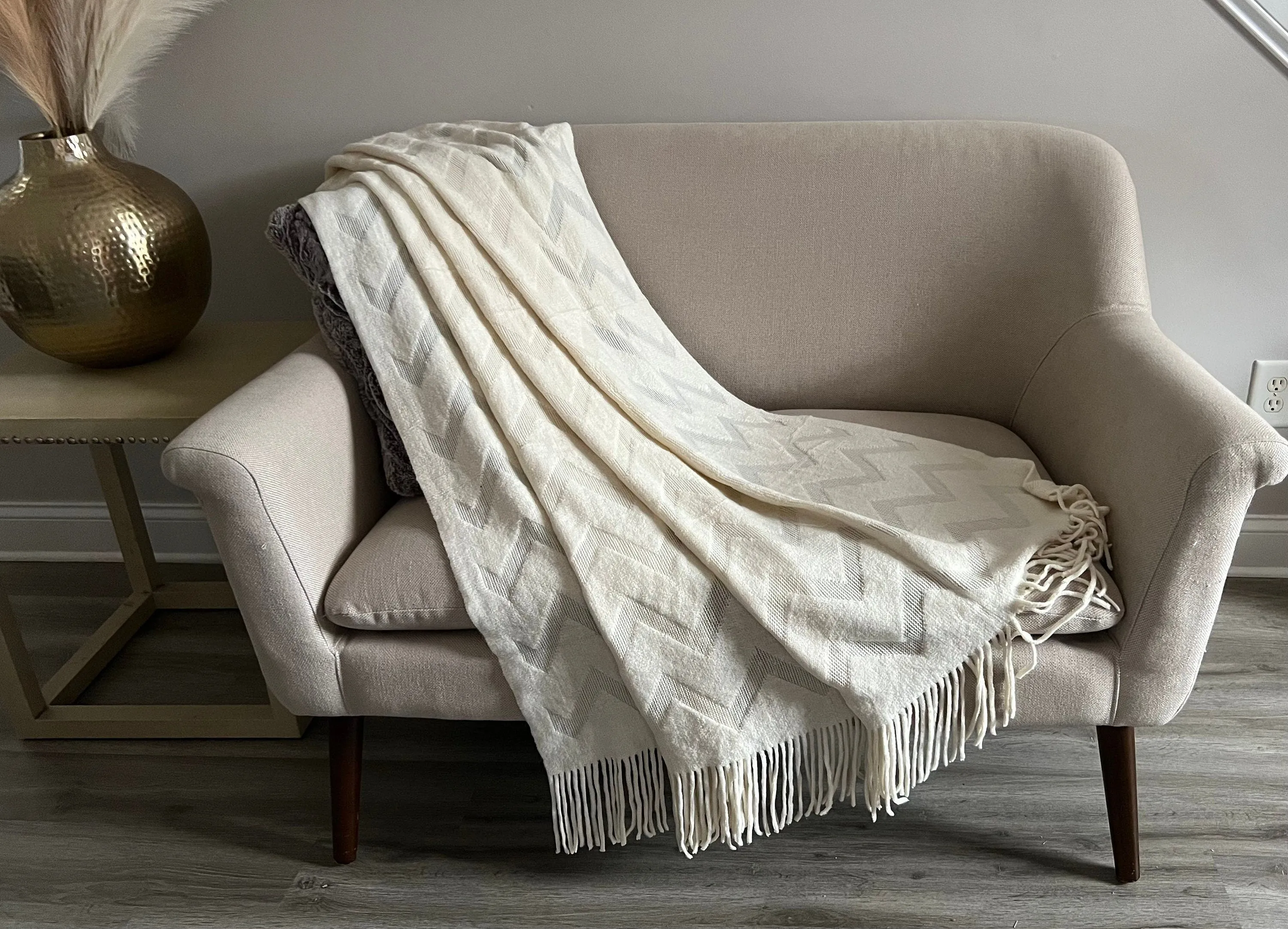 Cream knitted throw blanket, Ivory Sheer throw blanket, Lightweight throw blanket with fringe, Cream Sofa Blanket, Cream Bedroom Throw