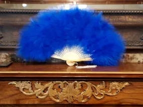 GORGEOUS VINTAGE HAND ROYAL BLUE MARABOU FAN FOLD UP PIERCED STAVES - FOLDING HAND FAN