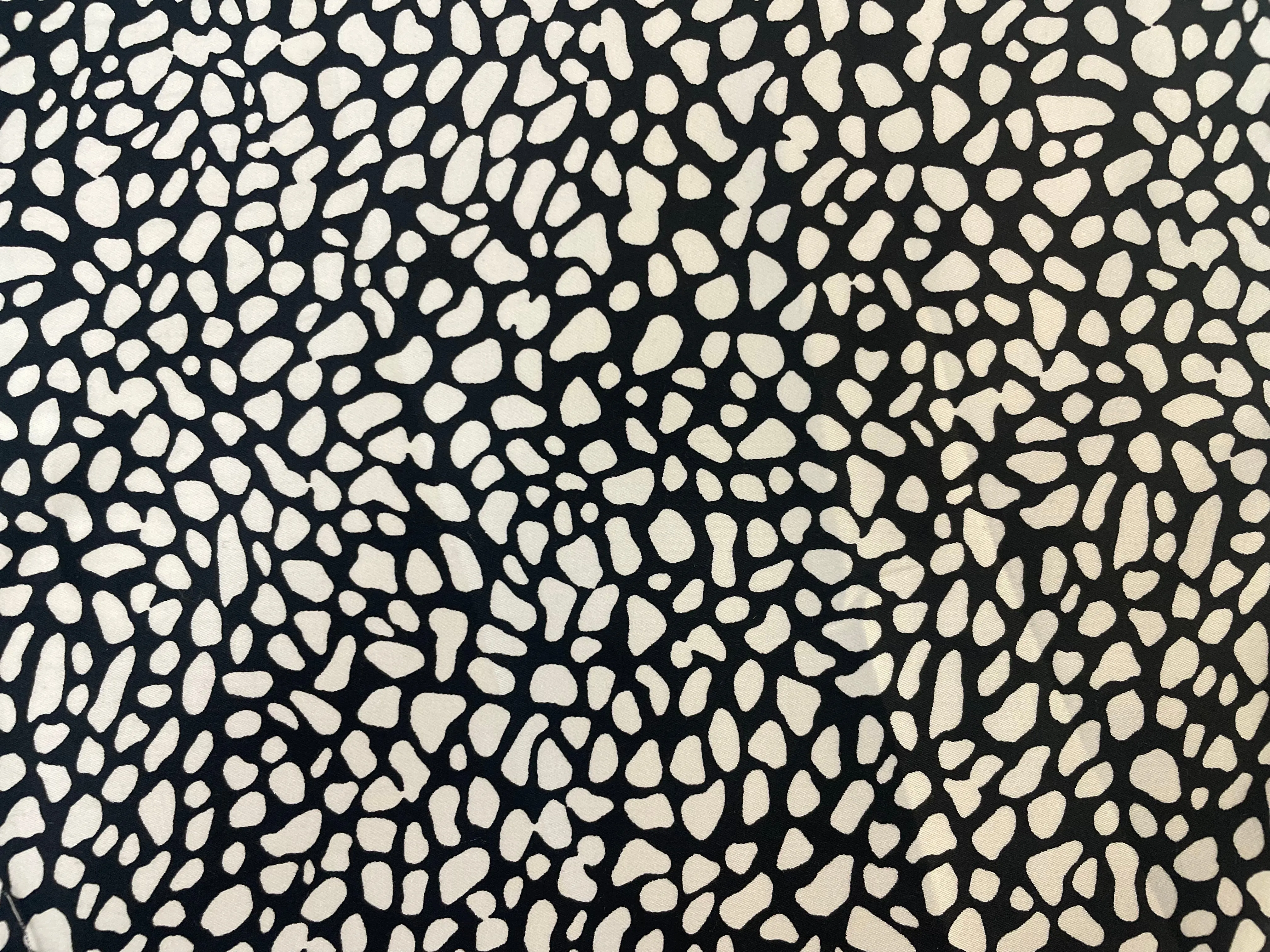 Italian Pebble Printed Cotton Sateen - Black & White