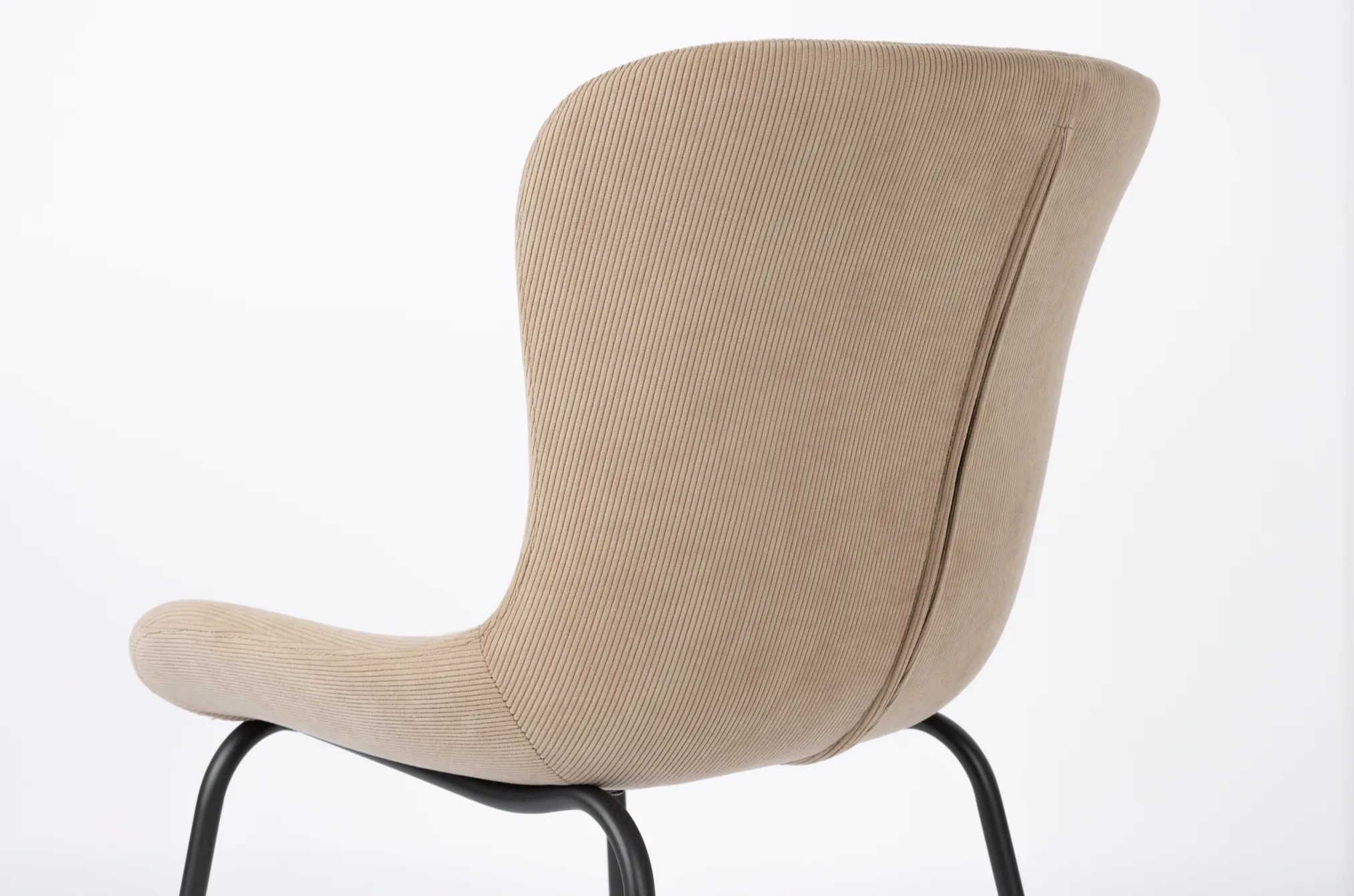 Junzo Rib Upholstered Chair