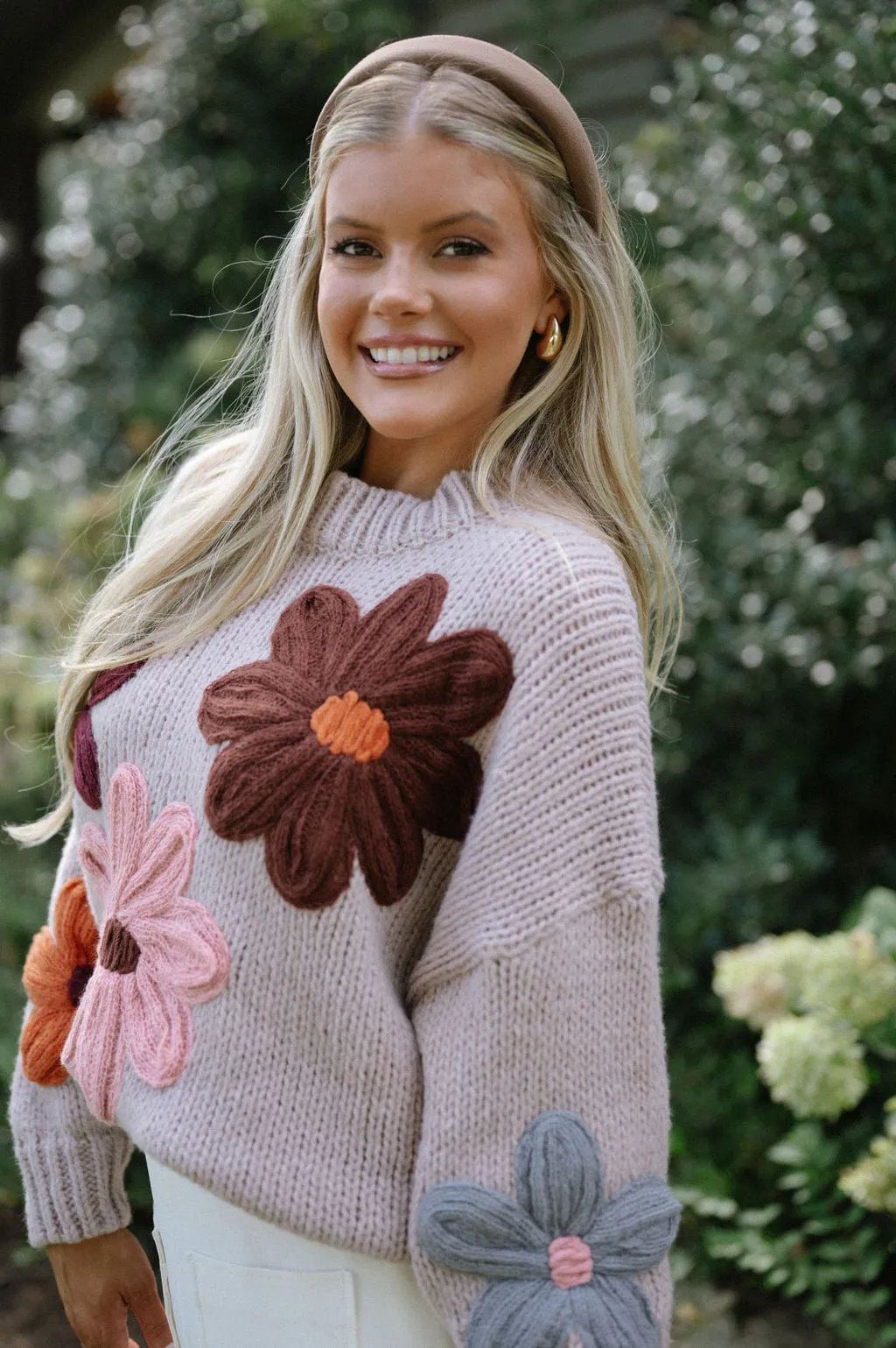 Knit Flower Sweater-Natural