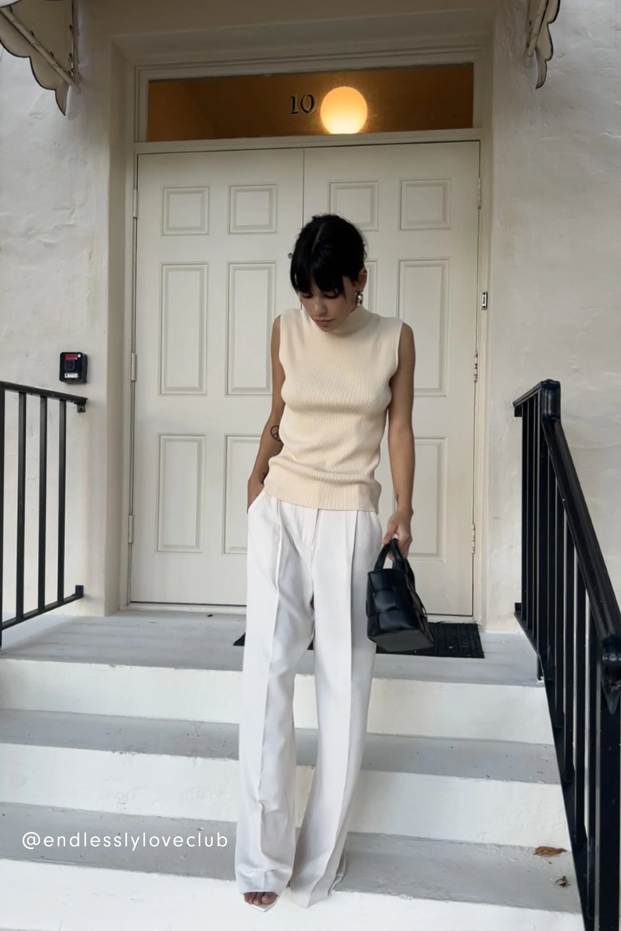 SLEEVELESS MOCKNECK SWEATER